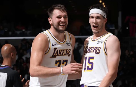 betvictor伟德(中国)唯一官方网站-Quinn：夫7+拉拉维亚是湖人阵中我愿意保留到明年的三名球员