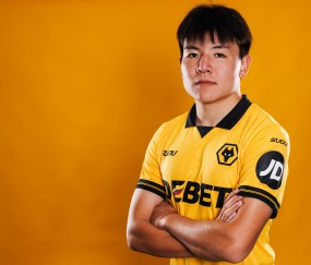 betvictor伟德(中国)唯一官方网站-闯荡英伦！央视：21岁徐彬与狼队签下的是一纸长约