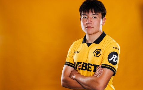 betvictor伟德(中国)唯一官方网站-闯荡英伦！央视：21岁徐彬与狼队签下的是一纸长约